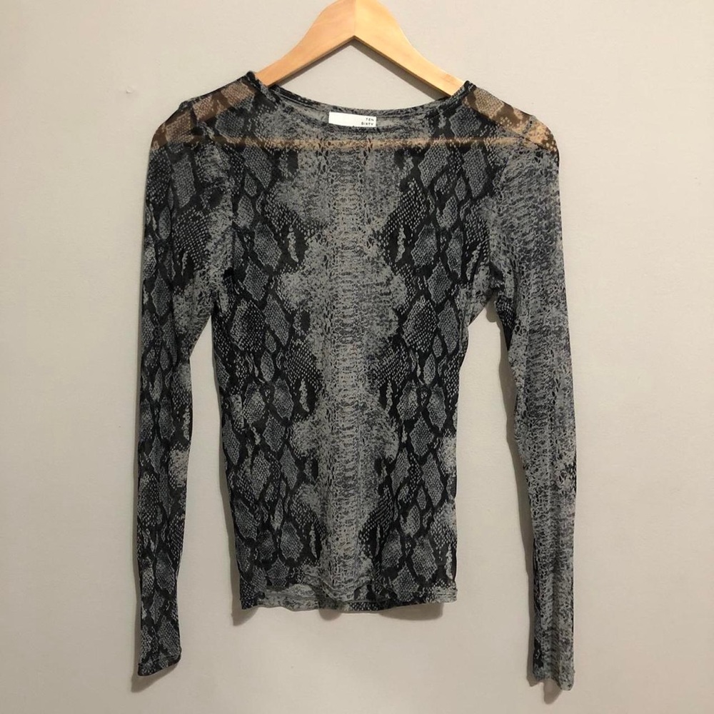 Snake print inspired see through long sleeve 🖤